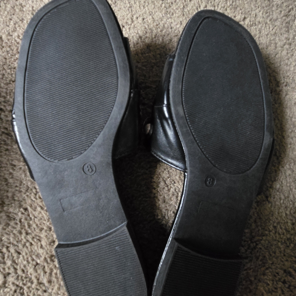 SHEIN Black Sandals with Buckle and Zipper Accents - Picture 3 of 3
